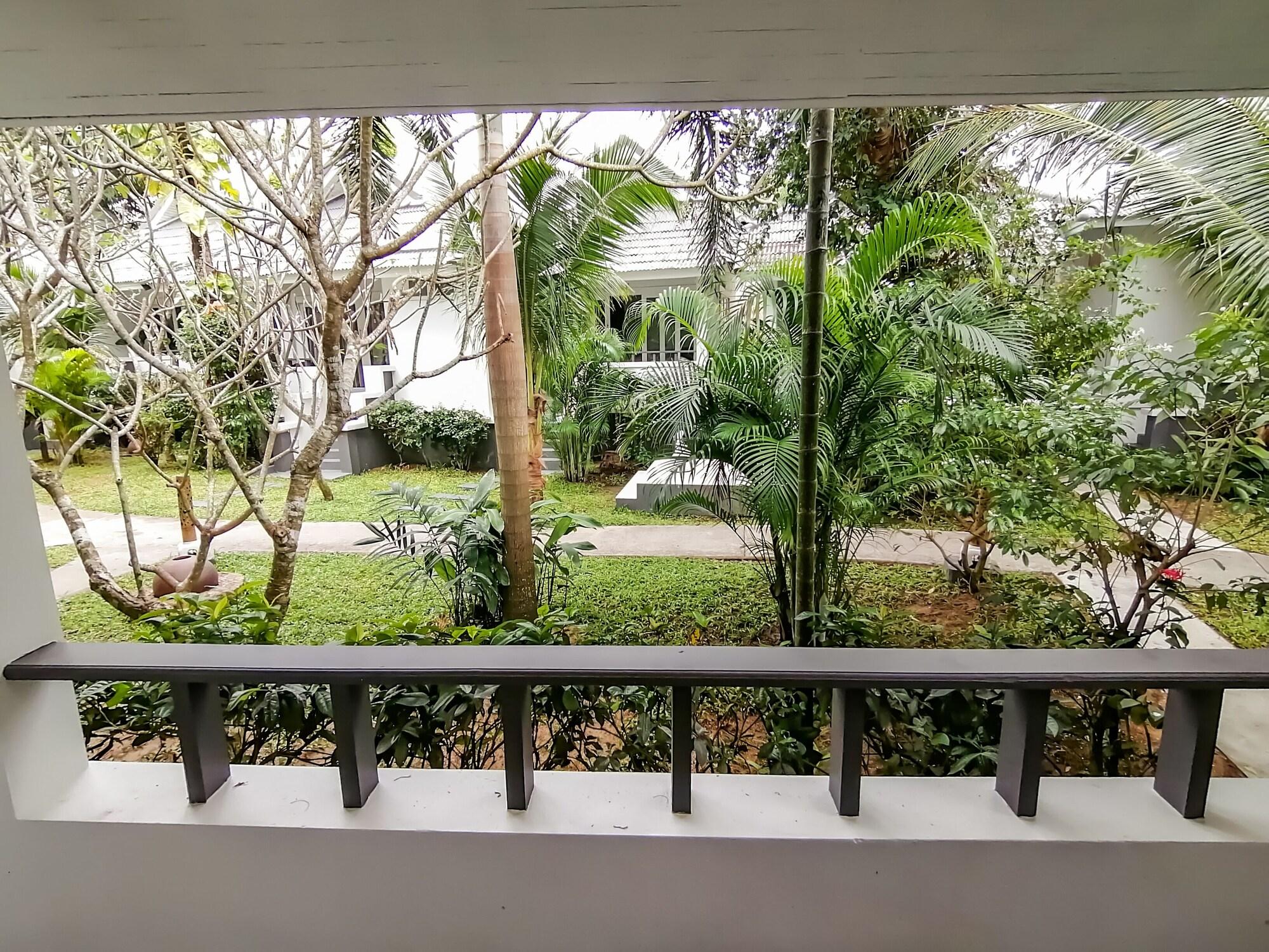 The Cosy Maenam Beach Resort Мае-Нам Екстер'єр фото